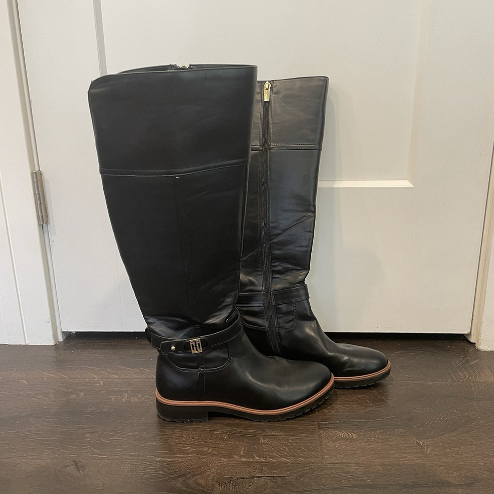 Tommy Hilfiger Felvia Lug Bottom Riding Boots Size 8 Women’s - Picture 15 of 16